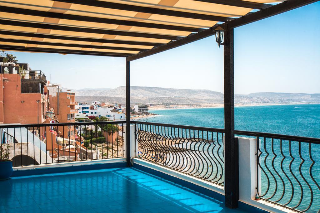 Dfrost Almugar Surf And Yoga Pansiyon Taghazout Dış mekan fotoğraf